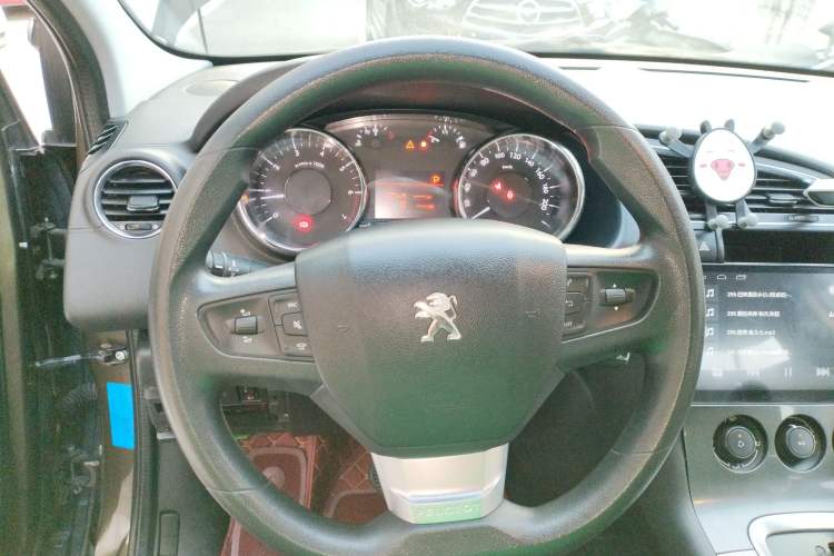 Used Peugeot 3008 2018 2.0L Automatic Classic Edition Steering Wheel