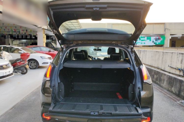 Used Peugeot 3008 2018 2.0L Automatic Classic Edition Trunk