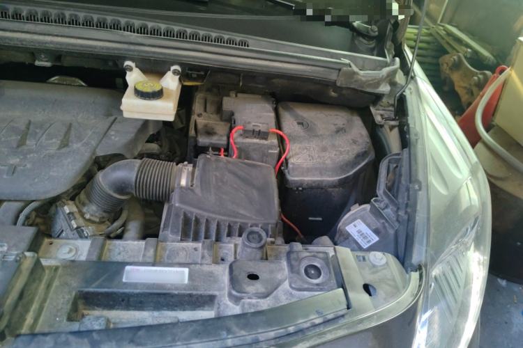 Used Peugeot 3008 2018 2.0L Automatic Classic Edition Engine Bay Left