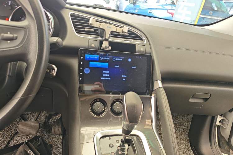 Used Peugeot 3008 2018 2.0L Automatic Classic Edition Audio And AC Panel