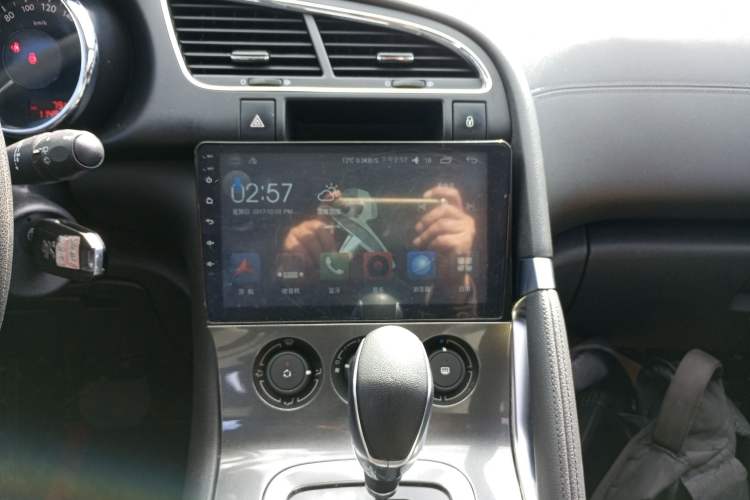 Used Peugeot 3008 2018 2.0L Automatic Classic Edition Audio And AC Panel