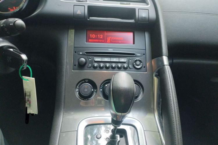 Used Peugeot 3008 2018 2.0L Automatic Classic Edition Audio And AC Panel