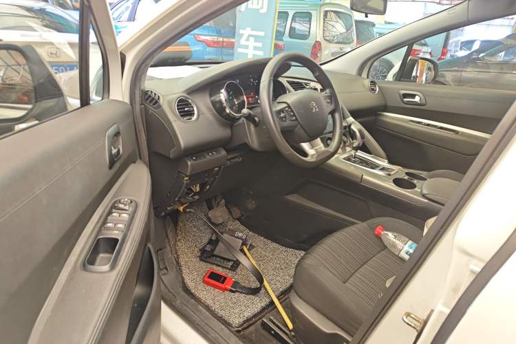 Used Peugeot 3008 2018 2.0L Automatic Classic Edition Driver Seat
