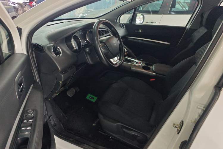 Used Peugeot 3008 2018 2.0L Automatic Classic Edition Driver Seat