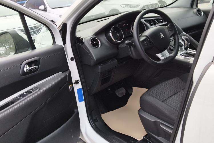 Used Peugeot 3008 2018 2.0L Automatic Classic Edition Driver Seat