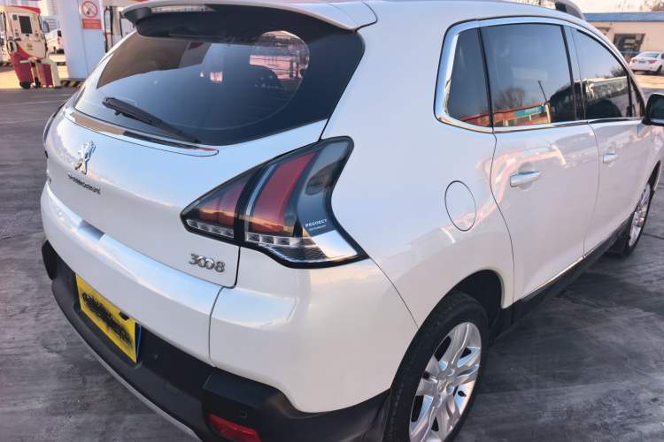 Used Peugeot 3008 2018 2.0L Automatic Classic Edition Exterior 10