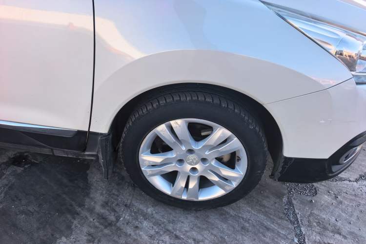 Used Peugeot 3008 2018 2.0L Automatic Classic Edition Exterior 9