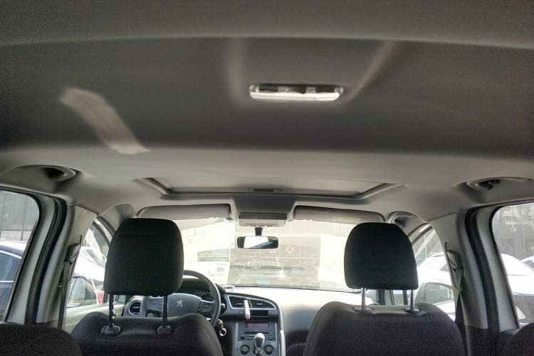 Used Peugeot 3008 2018 2.0L Automatic Classic Edition Headliner