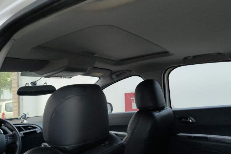 Used Peugeot 3008 2018 2.0L Automatic Classic Edition Headliner