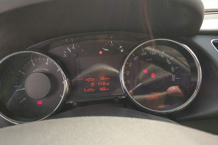 Used Peugeot 3008 2018 2.0L Automatic Classic Edition Instrument Cluster
