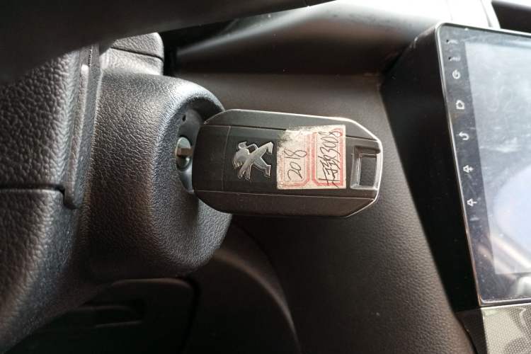 Used Peugeot 3008 2018 2.0L Automatic Classic Edition Interior 1