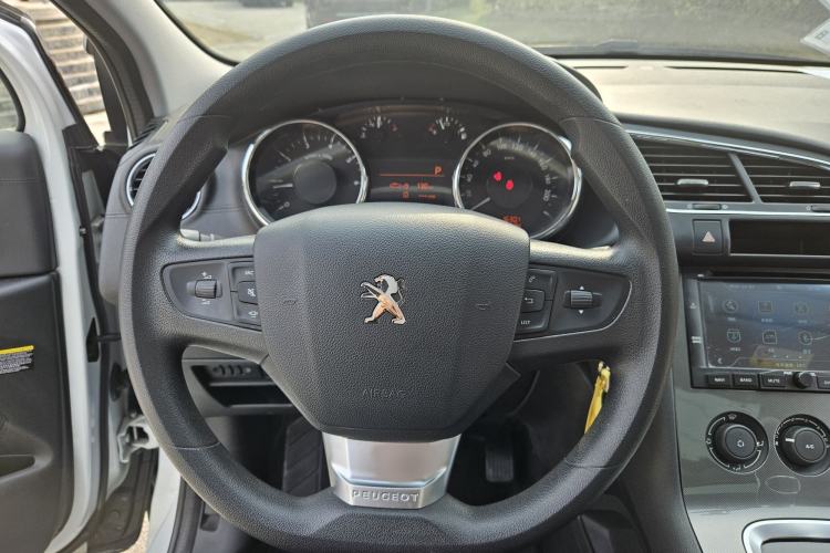 Used Peugeot 3008 2018 2.0L Automatic Classic Edition Interior 2