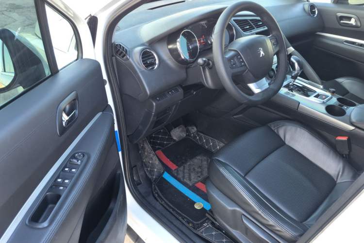Used Peugeot 3008 2018 2.0L Automatic Classic Edition Interior 4