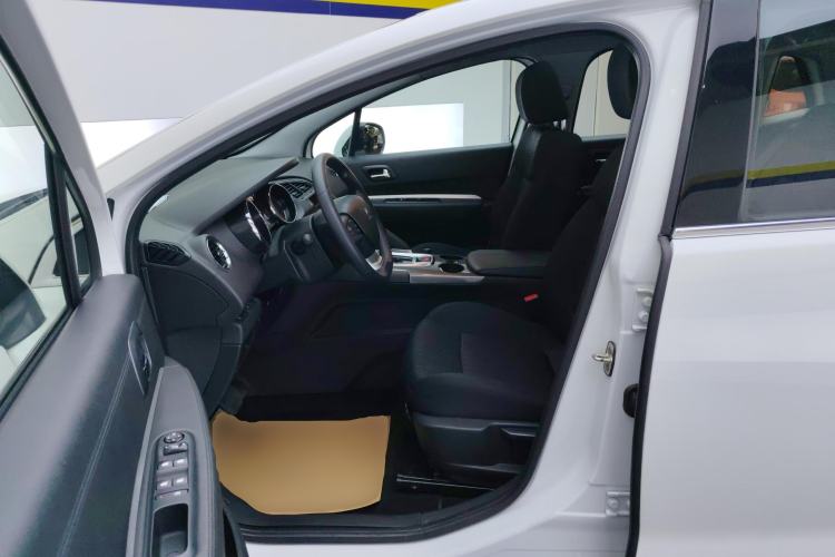 Used Peugeot 3008 2018 2.0L Automatic Classic Edition Left Front Seat