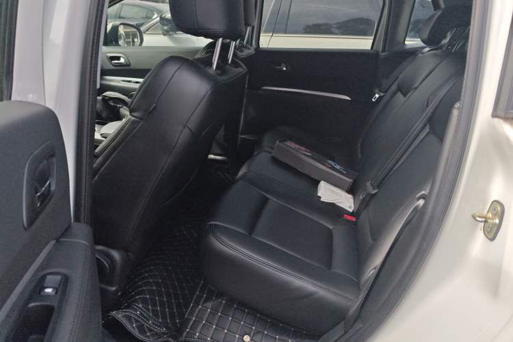 Used Peugeot 3008 2018 350THP Automatic Classic Edition Left Rear Seat