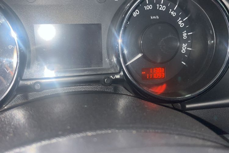 Used Peugeot 3008 2018 2.0L Automatic Classic Edition Odometer Close Up