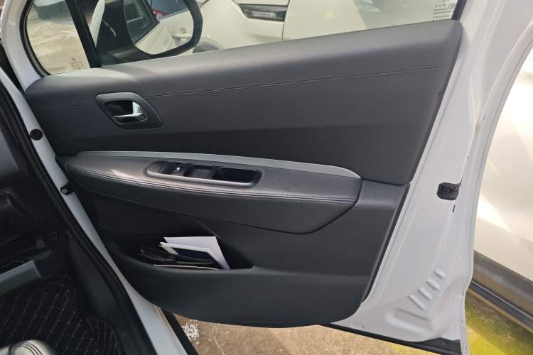 Used Peugeot 3008 2018 350THP Automatic Classic Edition Right Front Door Interior
