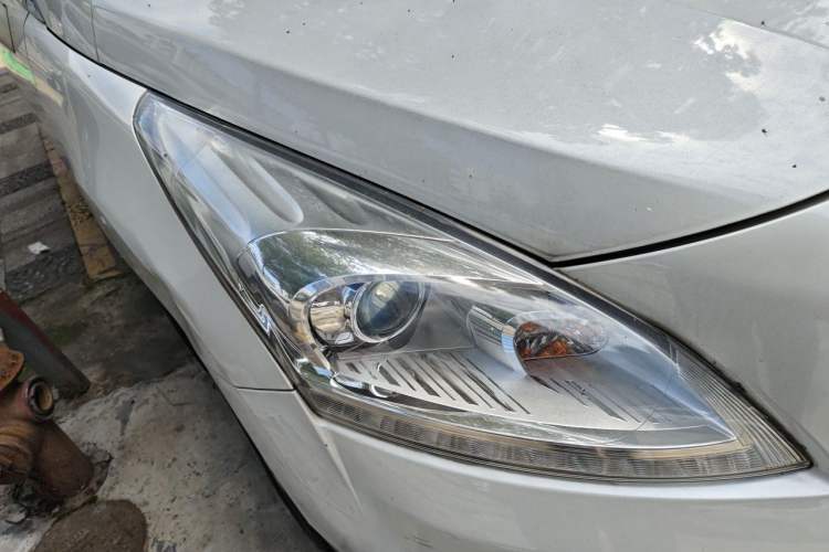 Used Peugeot 3008 2018 2.0L Automatic Classic Edition Right Front Headlight