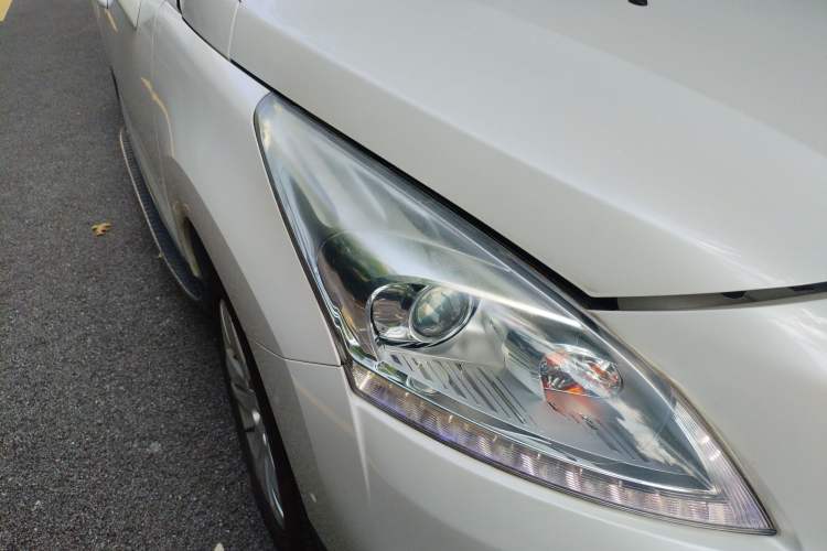 Used Peugeot 3008 2018 2.0L Automatic Classic Edition Right Front Headlight