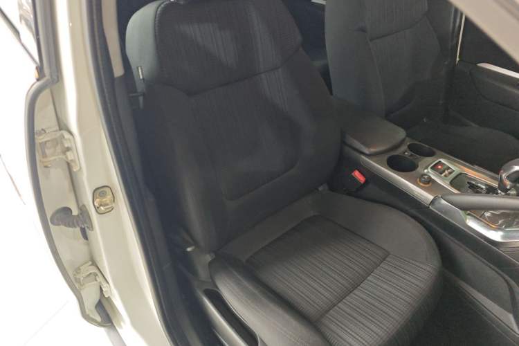 Used Peugeot 3008 2018 2.0L Automatic Classic Edition Right Front Seat