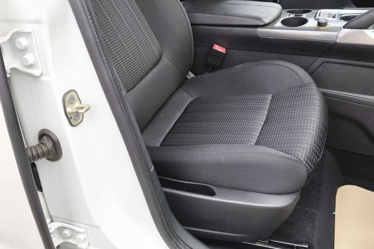 Used Peugeot 3008 2018 2.0L Automatic Classic Edition Right Front Seat