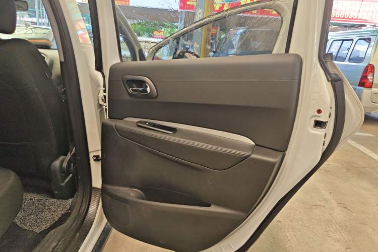 Used Peugeot 3008 2018 2.0L Automatic Classic Edition Right Rear Door Interior