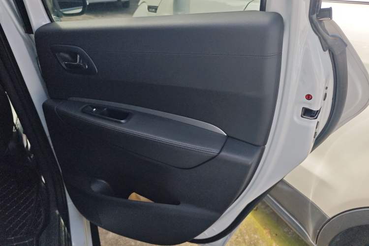Used Peugeot 3008 2018 350THP Automatic Classic Edition Right Rear Door Interior