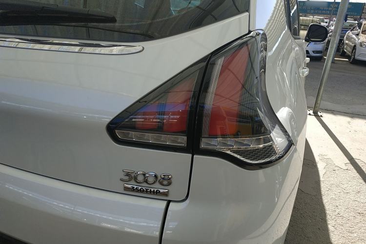 Used Peugeot 3008 2018 350THP Automatic Classic Edition Right Rear Taillight