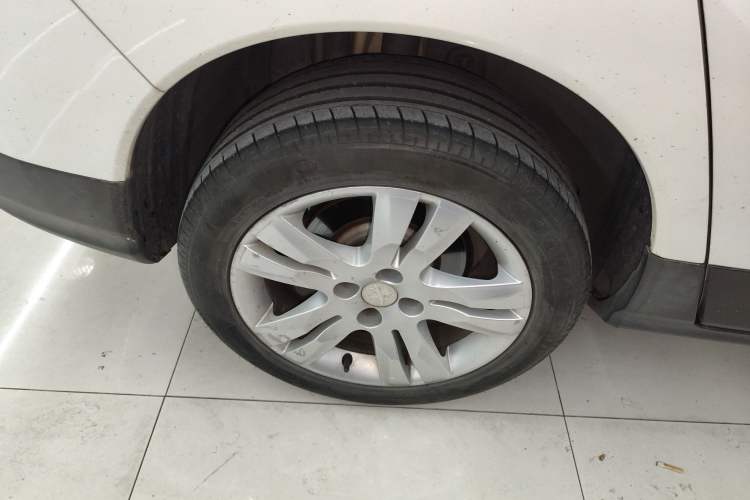 Used Peugeot 3008 2018 2.0L Automatic Classic Edition Right Rear Wheel Hub
