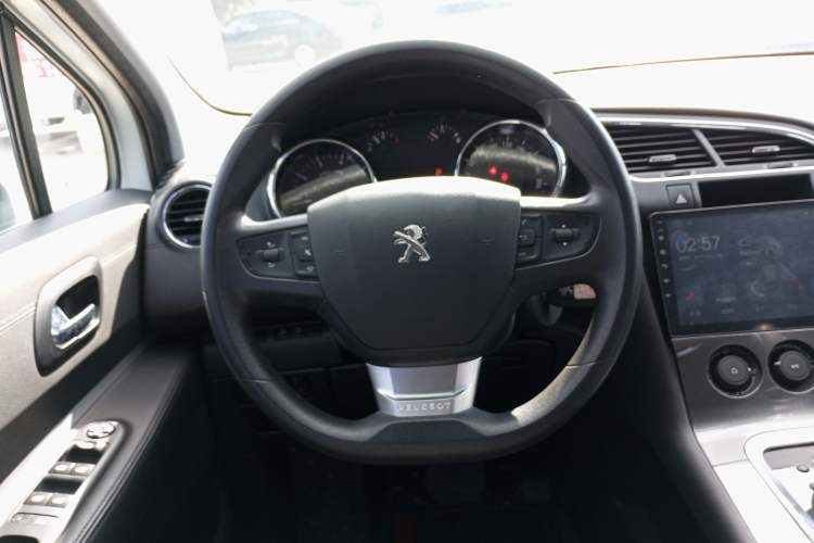 Used Peugeot 3008 2018 2.0L Automatic Classic Edition Steering Wheel
