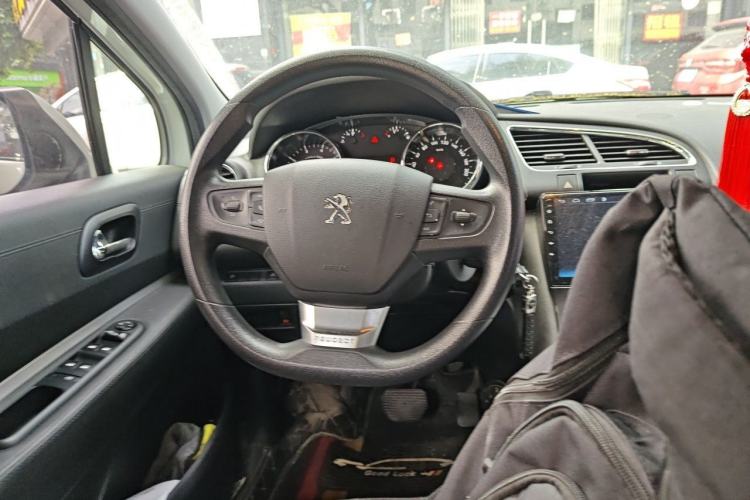 Used Peugeot 3008 2018 2.0L Automatic Classic Edition Steering Wheel