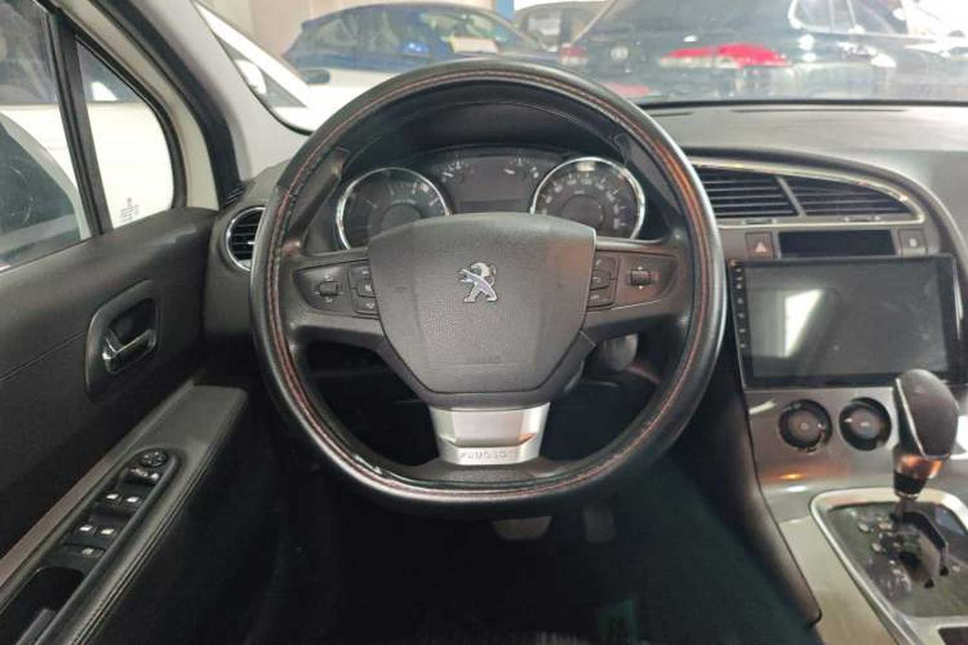 Used Peugeot 3008 2018 2.0L Automatic Classic Edition Steering Wheel
