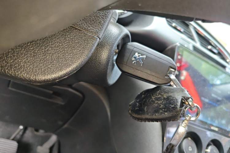 Used Peugeot 3008 2018 2.0L Automatic Classic Edition Vehicle Key