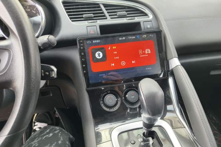 Used Peugeot 3008 2019 350THP Automatic Leading Edition Audio And AC Panel