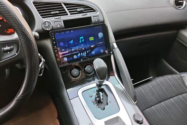 Used Peugeot 3008 2019 350THP Automatic Elite Edition Audio And AC Panel