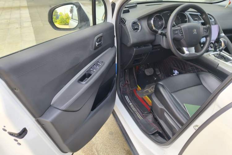 Used Peugeot 3008 2019 350THP Automatic Leading Edition Driver Seat