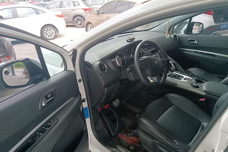 Used Peugeot 3008 2019 350THP Automatic Leading Edition Driver Seat