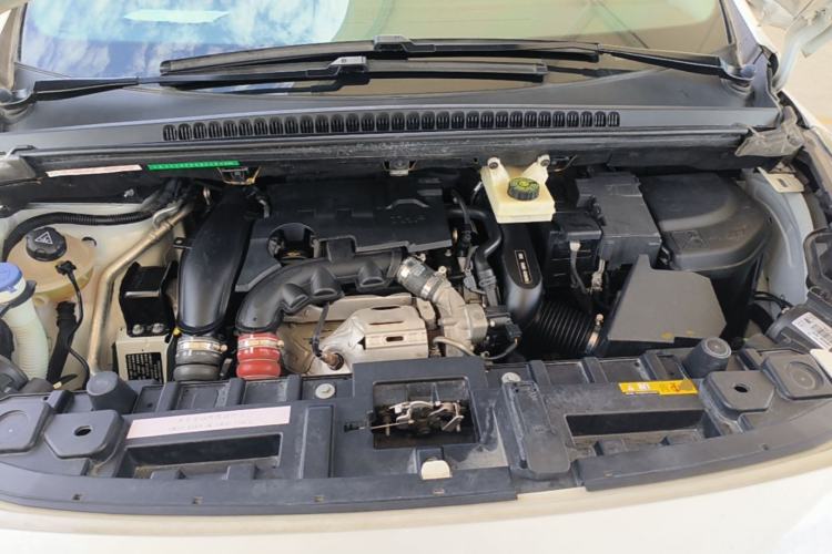 Used Peugeot 3008 2019 350THP Automatic Elite Edition Engine Bay