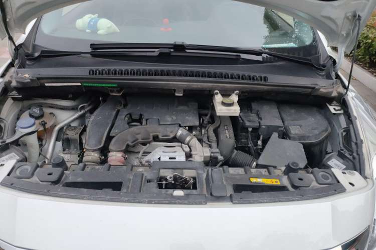 Used Peugeot 3008 2019 350THP Automatic Leading Edition Engine Bay