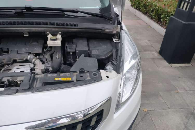 Used Peugeot 3008 2019 350THP Automatic Leading Edition Engine Bay Left
