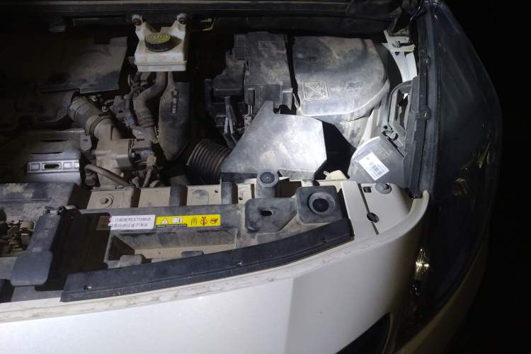 Used Peugeot 3008 2019 350THP Automatic Leading Edition Engine Bay Left