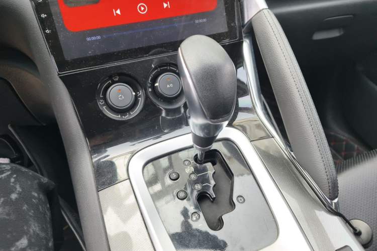 Used Peugeot 3008 2019 350THP Automatic Leading Edition Gear Lever