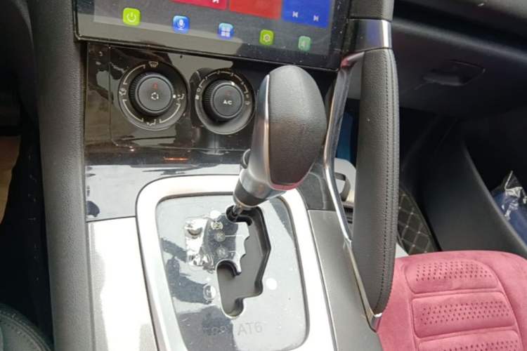 Used Peugeot 3008 2019 350THP Automatic Elite Edition Gear Lever