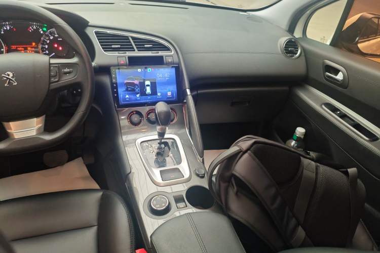 Used Peugeot 3008 2019 350THP Automatic Leading Edition Gear Lever