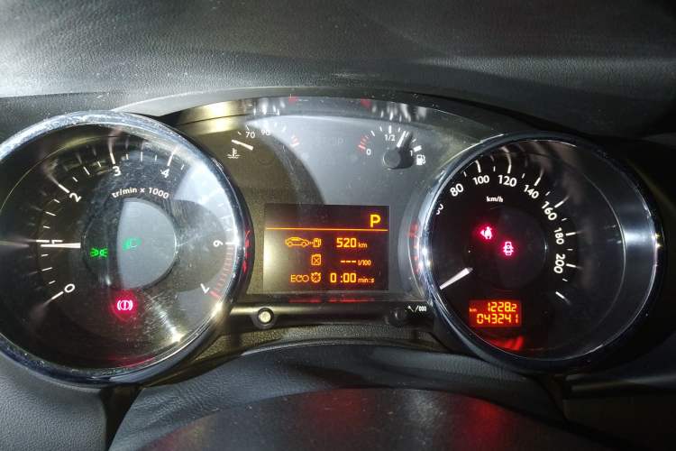 Used Peugeot 3008 2019 350THP Automatic Leading Edition Instrument Cluster