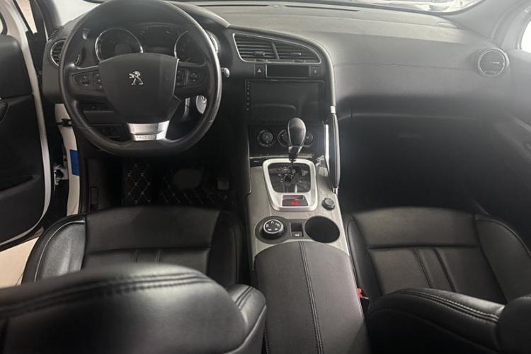 Used Peugeot 3008 2019 350THP Automatic Leading Edition Interior 1