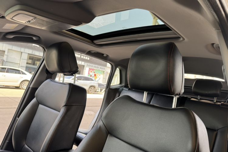Used Peugeot 3008 2019 350THP Automatic Leading Edition Interior 1