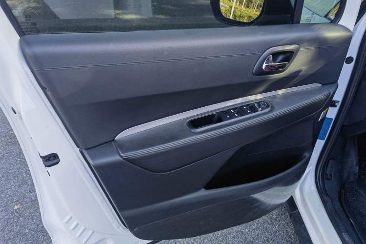 Used Peugeot 3008 2019 350THP Automatic Leading Edition Interior 2