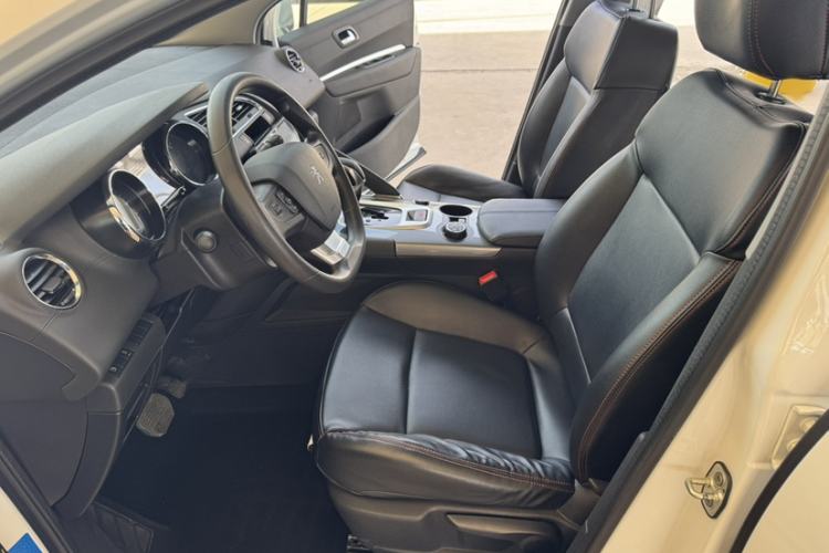 Used Peugeot 3008 2019 350THP Automatic Leading Edition Interior 2