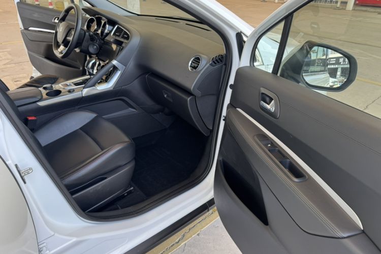 Used Peugeot 3008 2019 350THP Automatic Leading Edition Interior 3